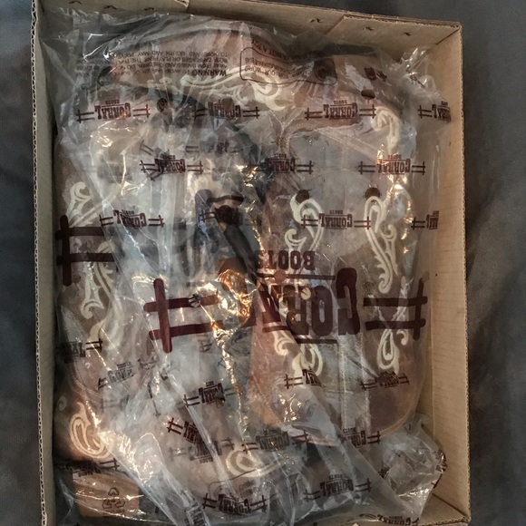 Corral Ladies Honey Cortez Cleff Embroidery - Picture 5 of 10